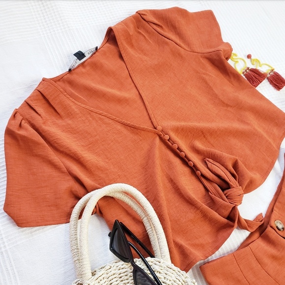 🚨END OF SUMMER SALE// Camel 2 piece set - Picture 3 of 8